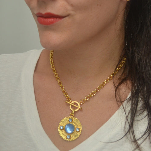 Divina Necklace